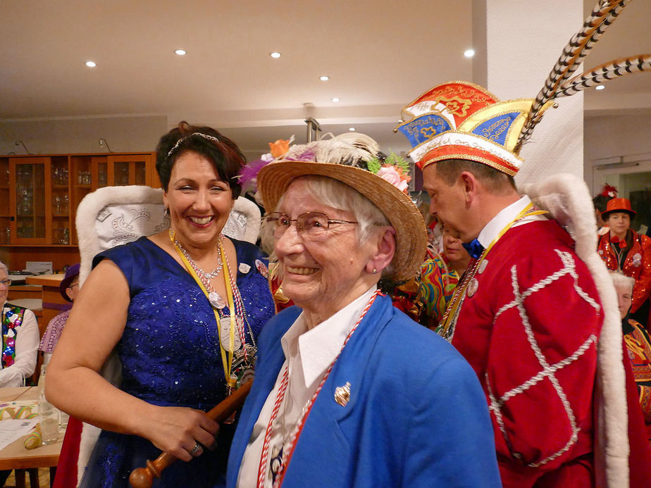 Frauenkarneval der kfd im Landhotel Weinrich (Foto: Karl-Franz Thiede)